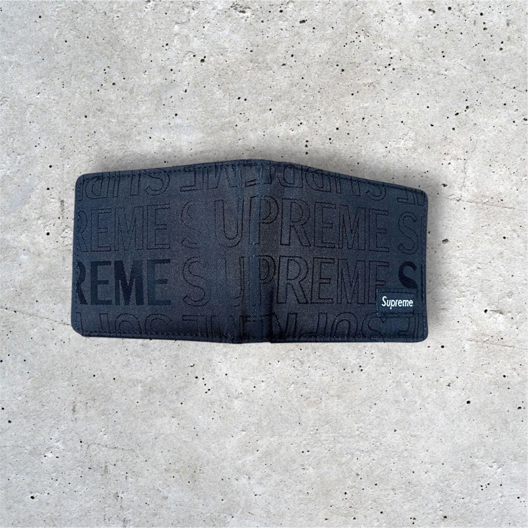 supreme 二つ折り財布 黒