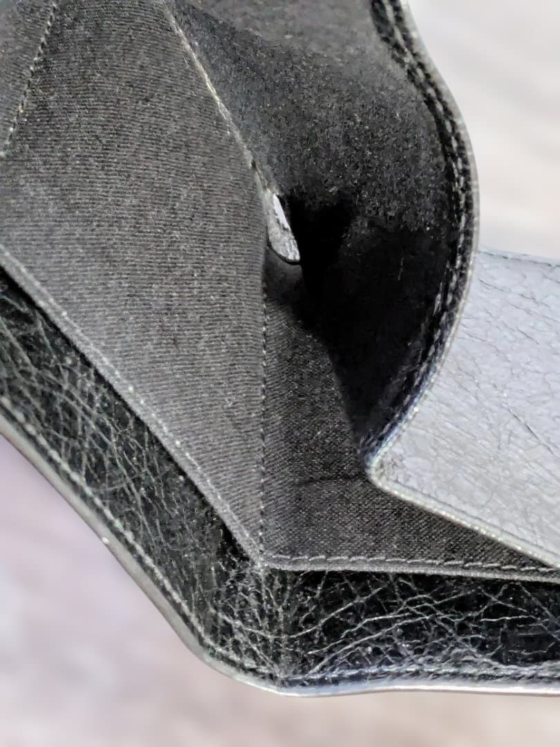 BALENCIAGA ペーパー ミニ ウォレット 三つ折り財布 グラフィティ 黒