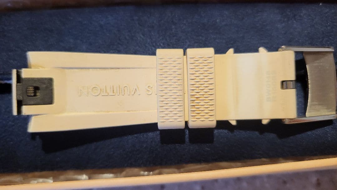 完売　希少　ルイヴィトン　タンブール　ホライゾン　白 ラバー　ベルト