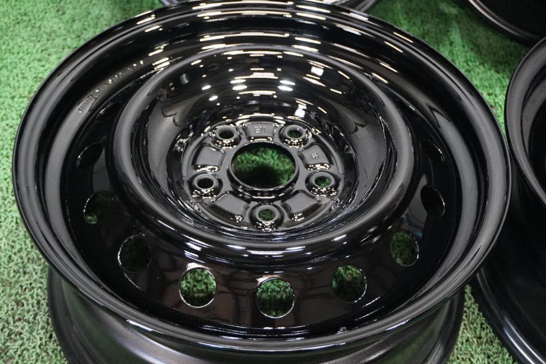 カスタムエディション　ヤリス　RAV4　オーリス　ヴォクシー　エスクァイア