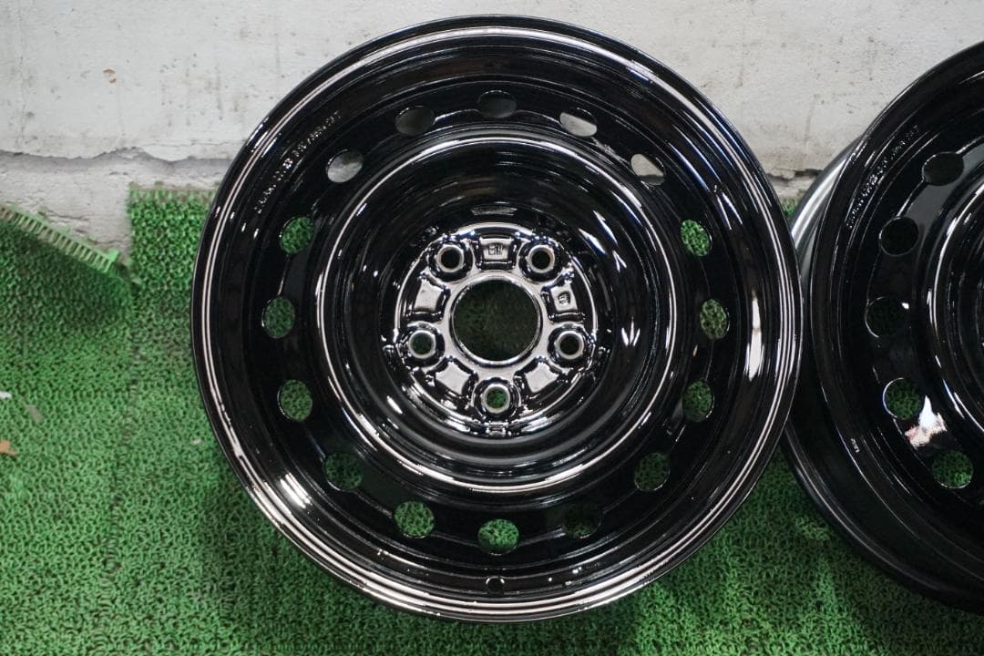 カスタムエディション　ヤリス　RAV4　オーリス　ヴォクシー　エスクァイア