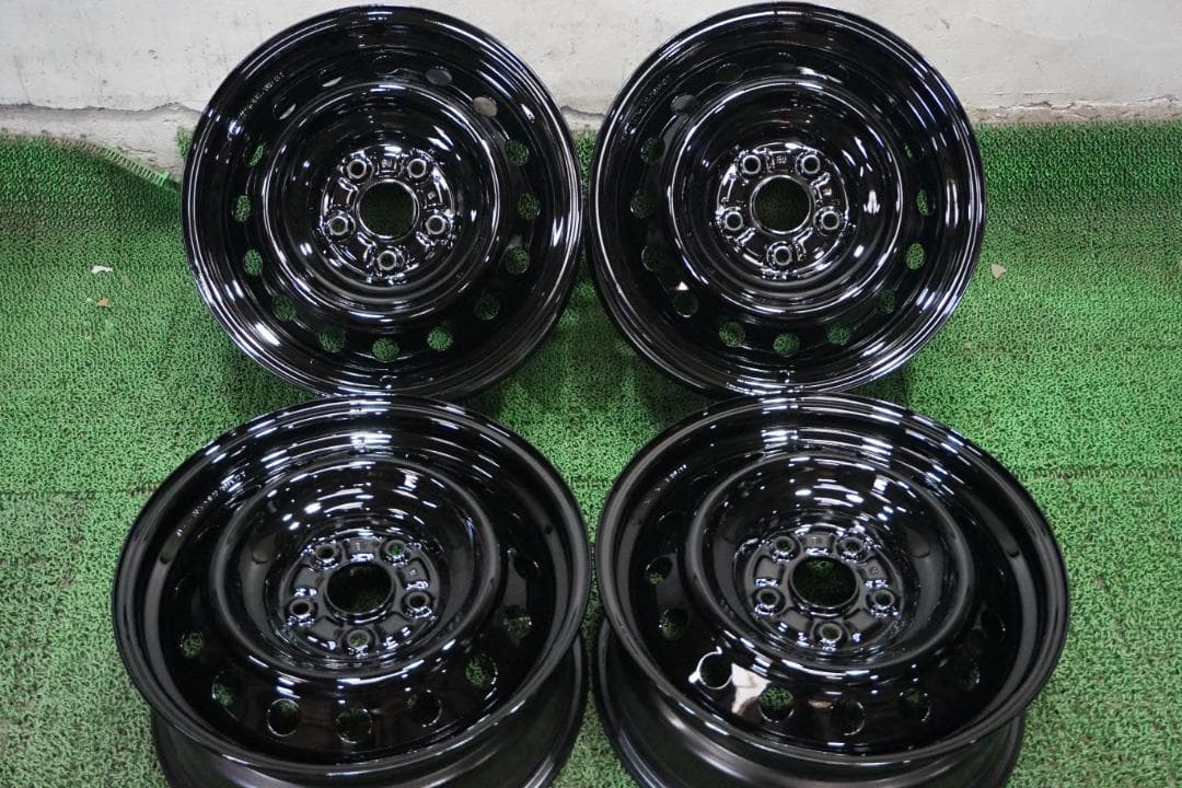 カスタムエディション　ヤリス　RAV4　オーリス　ヴォクシー　エスクァイア