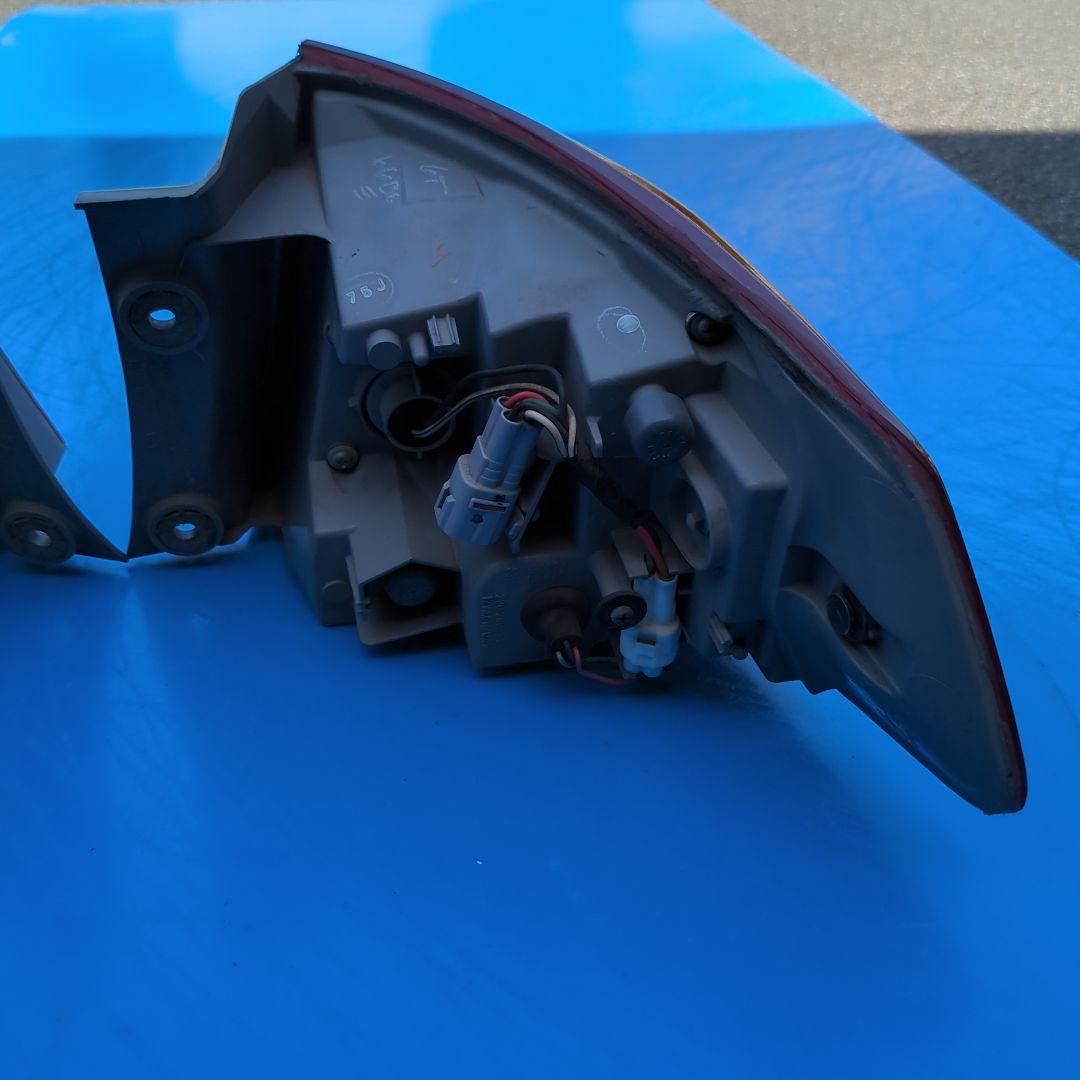 GRB/GRF テールランプ左右セット