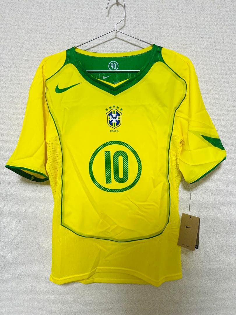 Nike ロナウジーニョ　ユニフォーム　ブラジル復刻版
