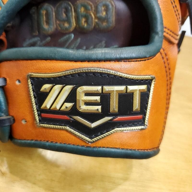 ZETT 源田壮亮モデル 日本製 プロステイタス オーダー 内野用 硬式グローブ