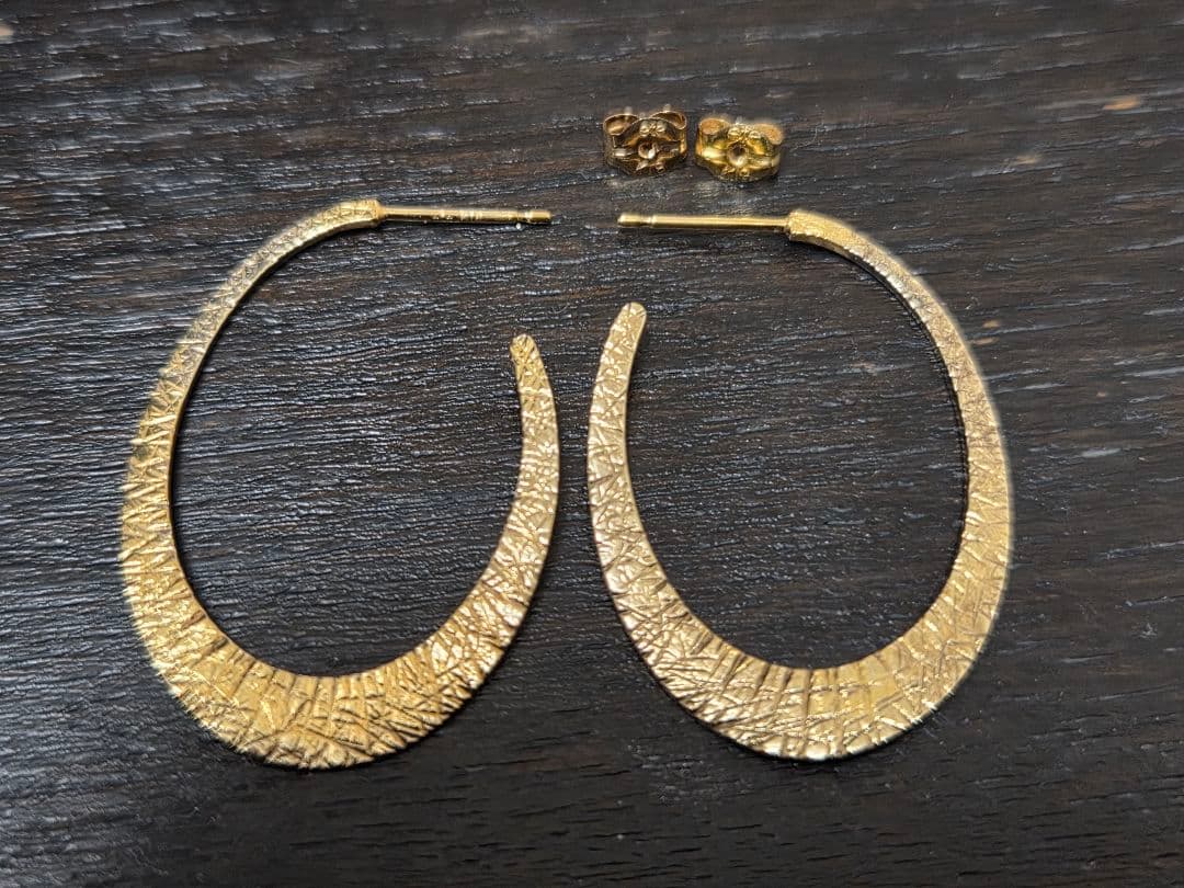 eteクラフトオーバルピアス