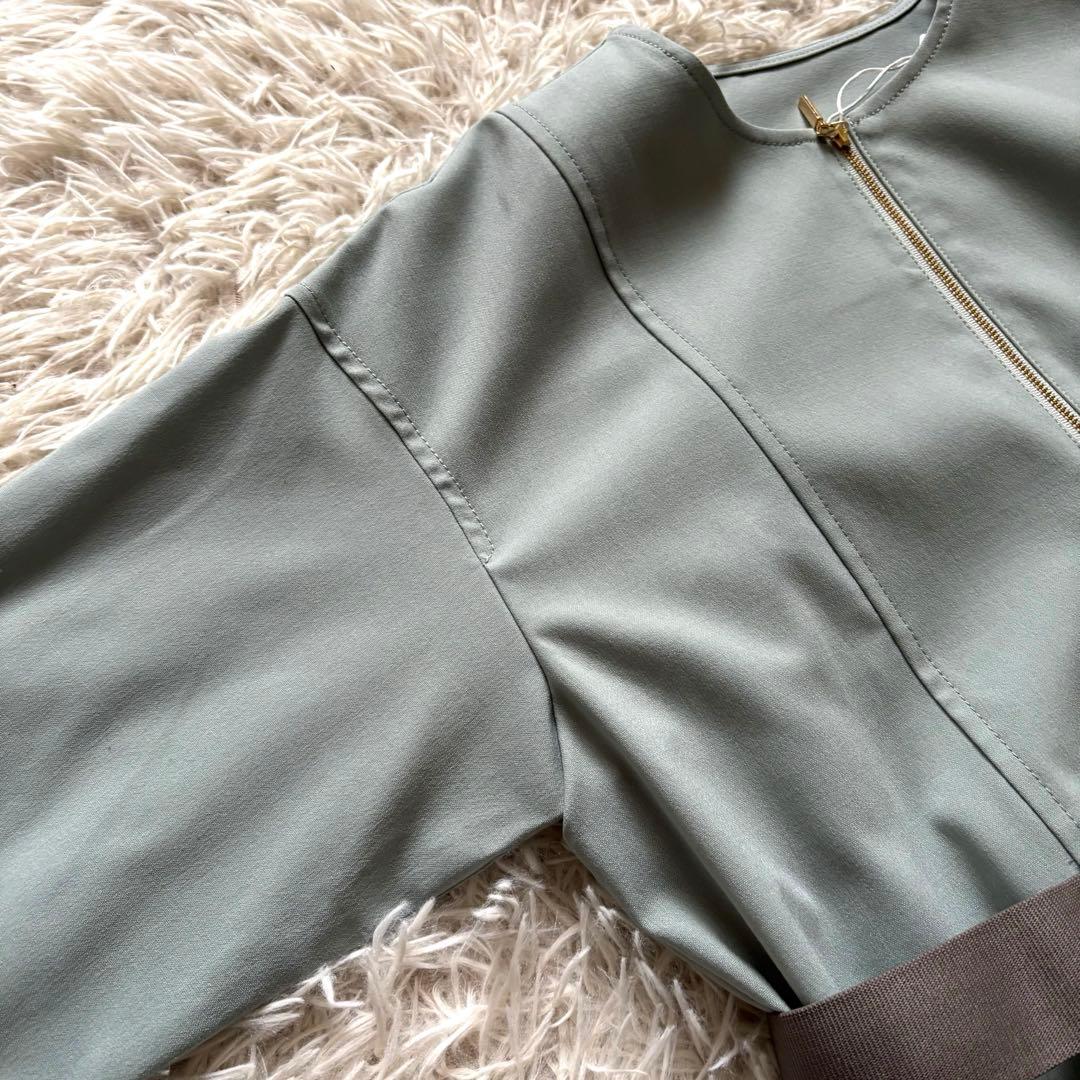 新品【ダーマコレクション】ジップアップワンピース　ノーカラー　ライトグリーン