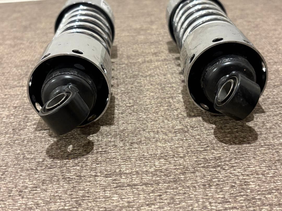 2%er DAYTONA製ローダウンリアショック　クロームメッキ280mm