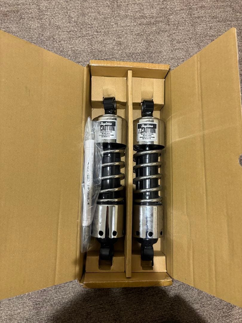 2%er DAYTONA製ローダウンリアショック　クロームメッキ280mm