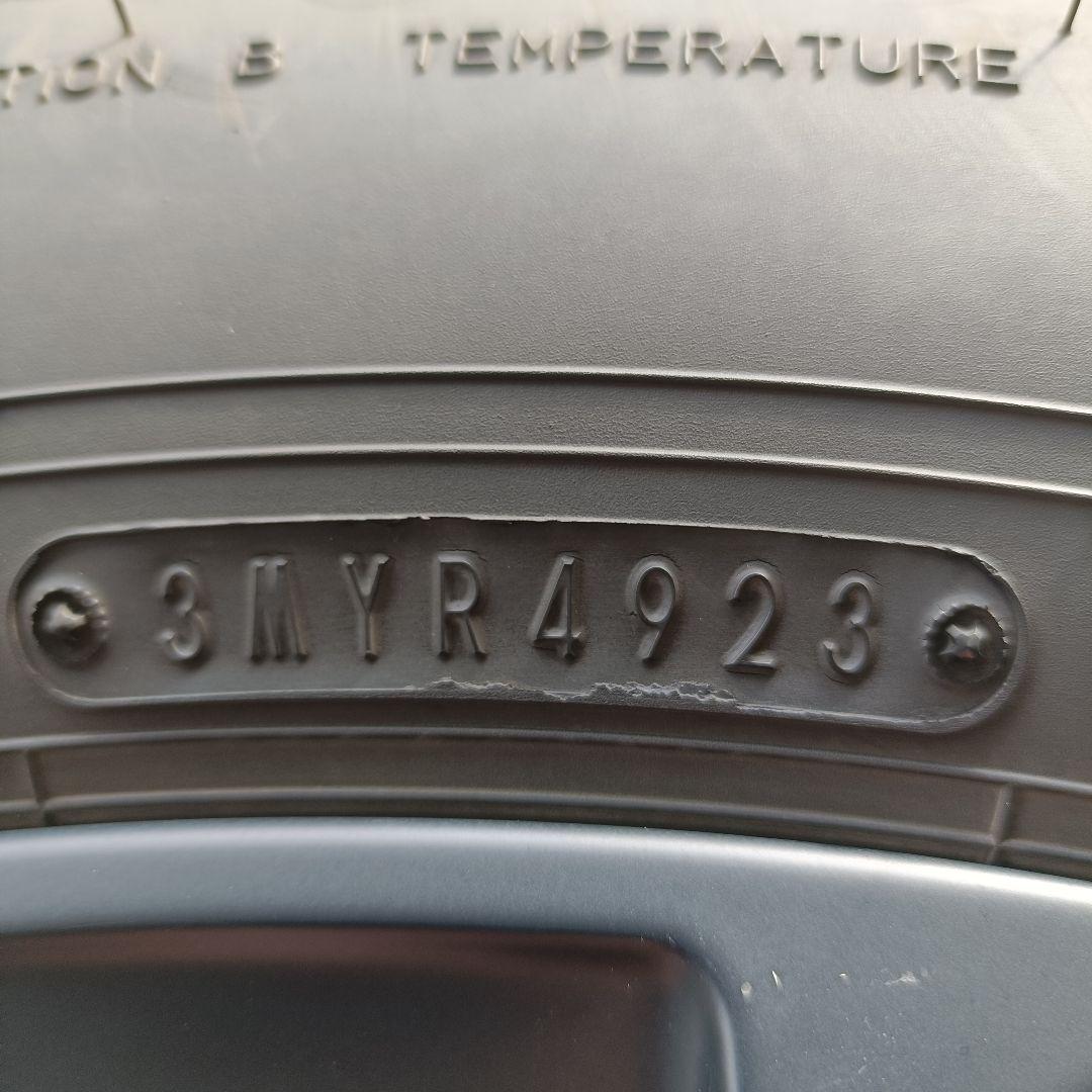 ①トヨタRAV4アドベンチャー純正タイヤ　4本FALKEN 225/60R18