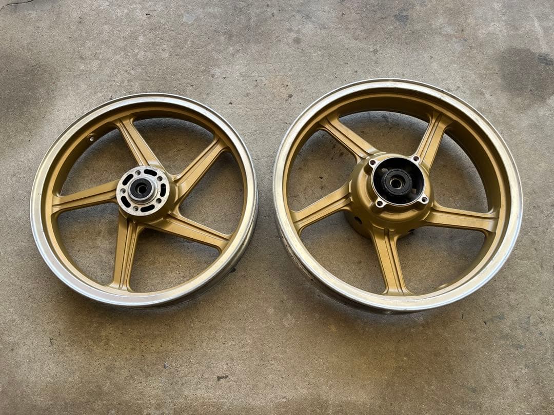 ゼファー400 前後ホイール　ハブ　ハブダンパー　送料込み