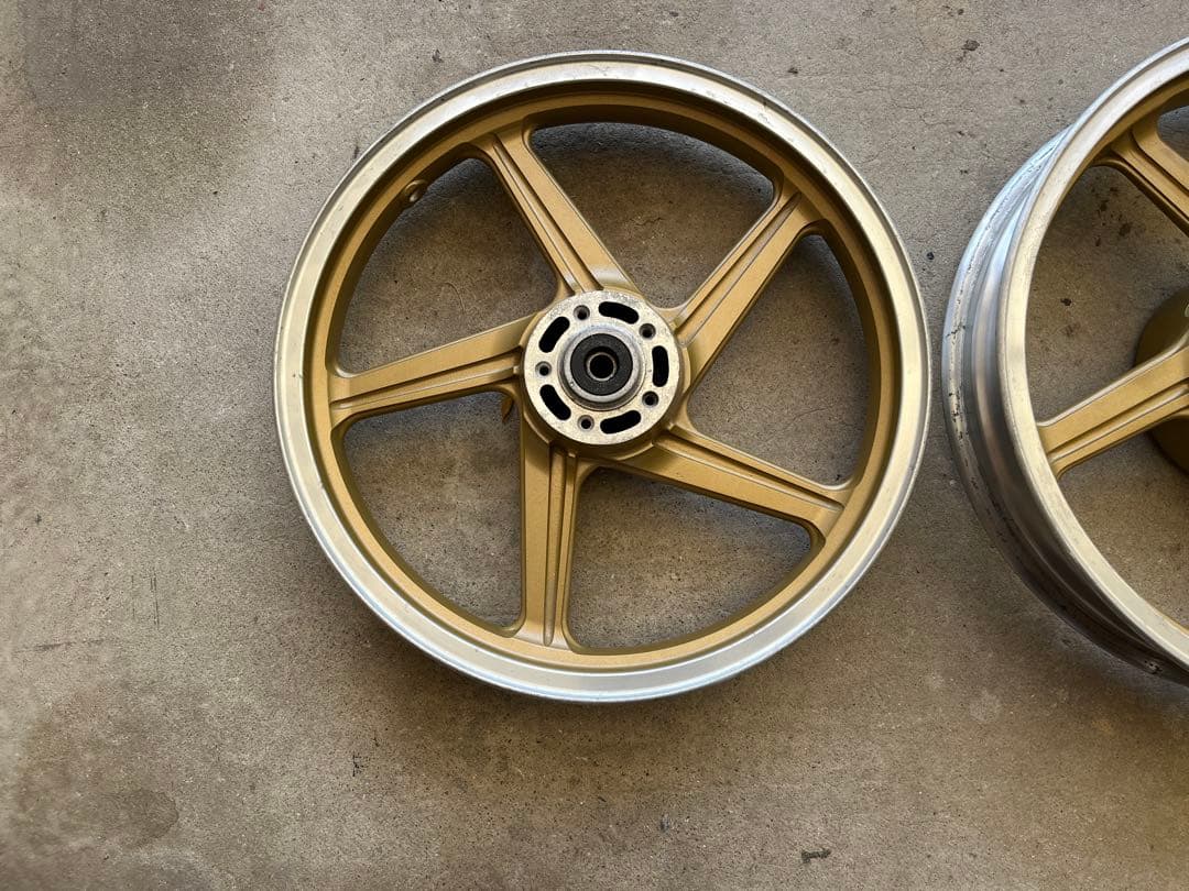 ゼファー400 前後ホイール　ハブ　ハブダンパー　送料込み