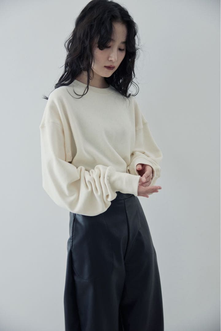 MEER. / 新品・未使用 SHORT LENGTH SWEATSHIRT