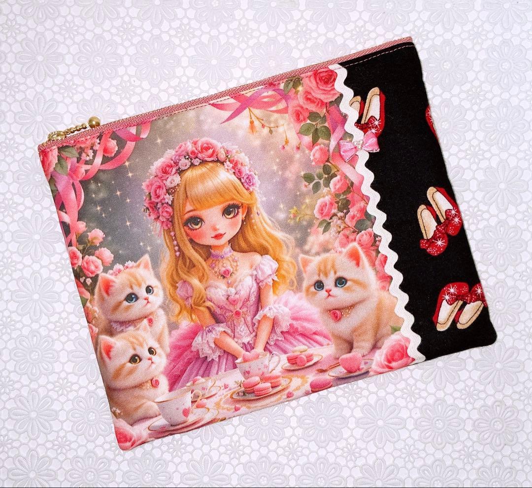 フラットポーチ♡レディ＆わんことにゃんこ