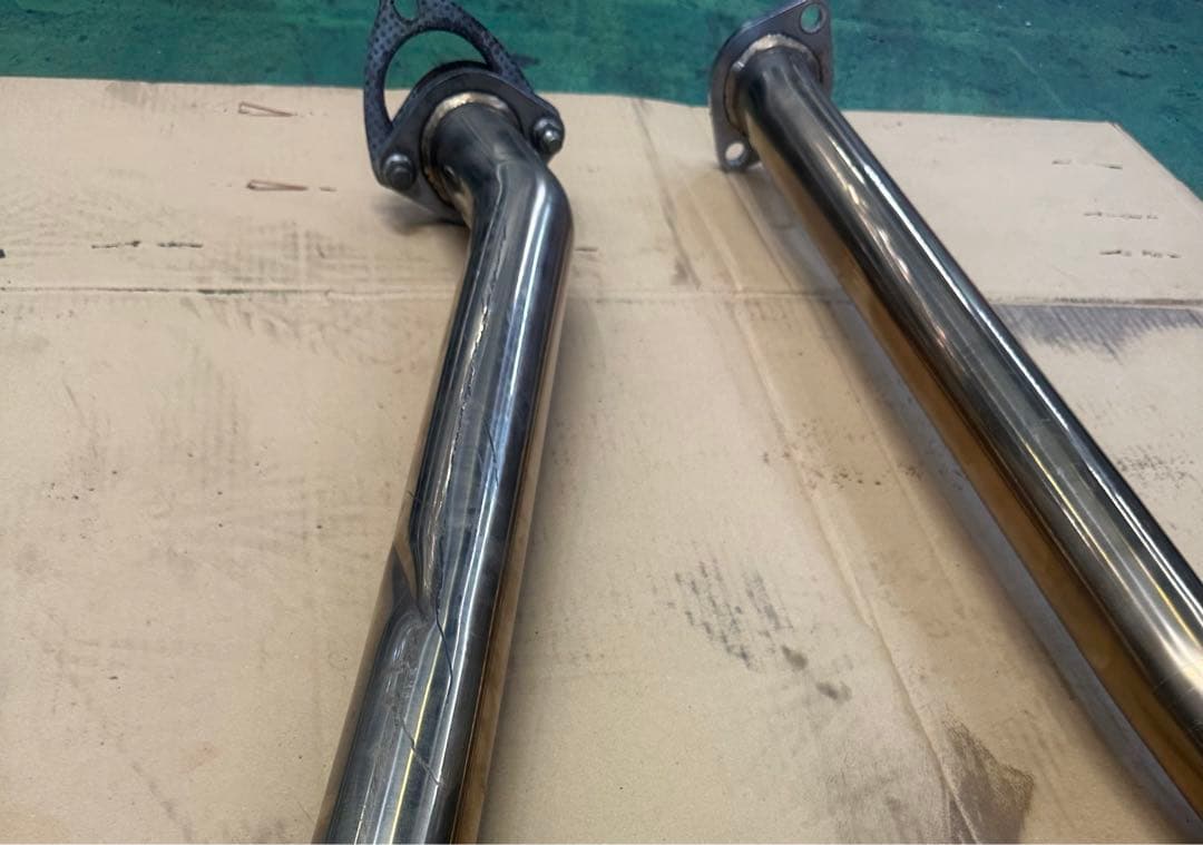 ロッソモデロ　FK7 シビック マフラー