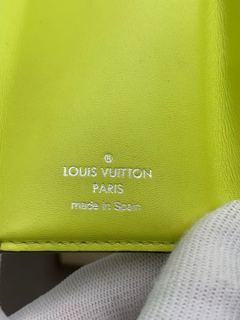 ルイヴィトン タイガラマ ディスカバリーコンパクト イエロー 折り財布 P55