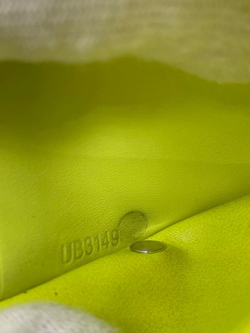 ルイヴィトン タイガラマ ディスカバリーコンパクト イエロー 折り財布 P55