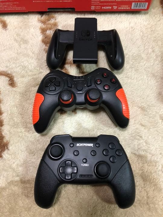 Nintendo Switch Joy-Con２つ付き