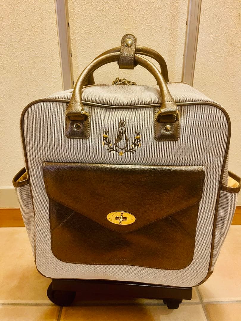スワニーキャリーバッグ　ピーターラビット