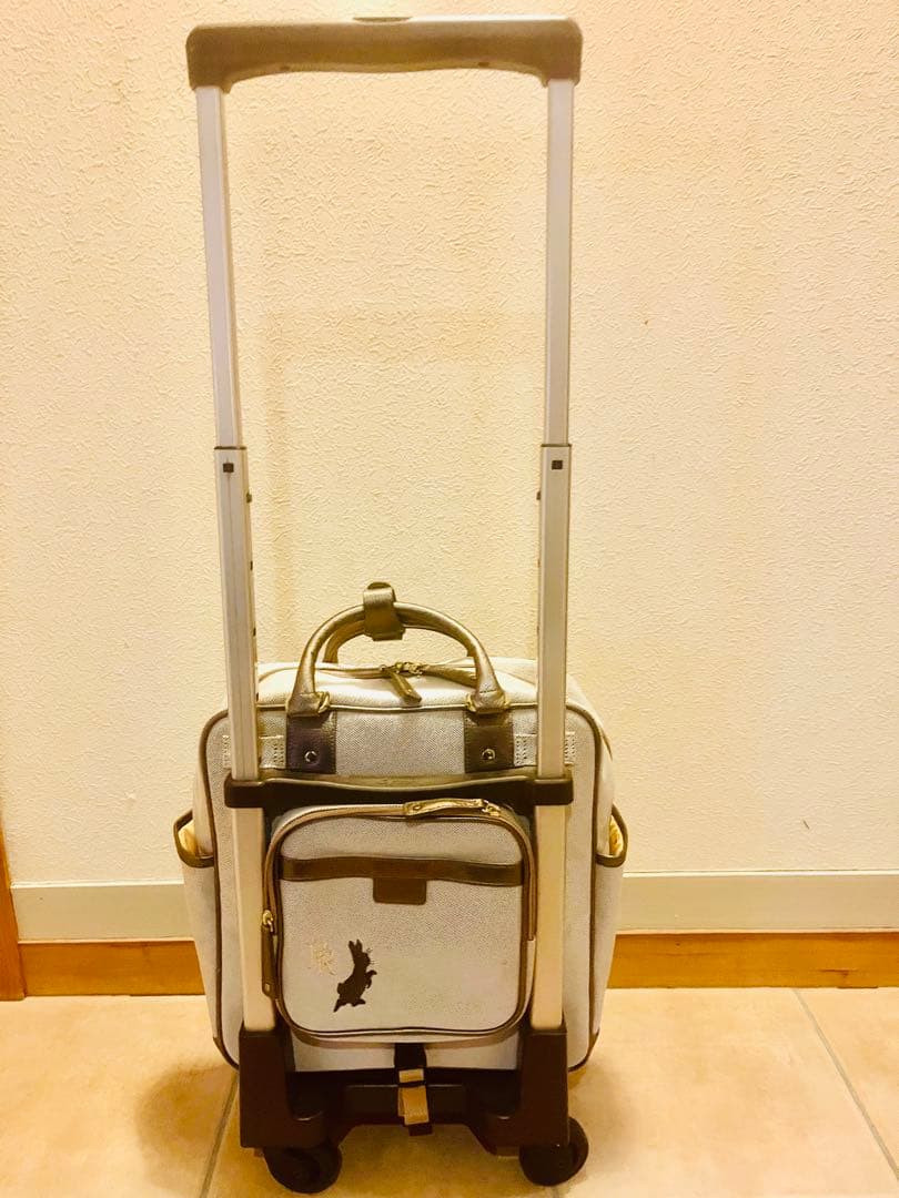 スワニーキャリーバッグ　ピーターラビット