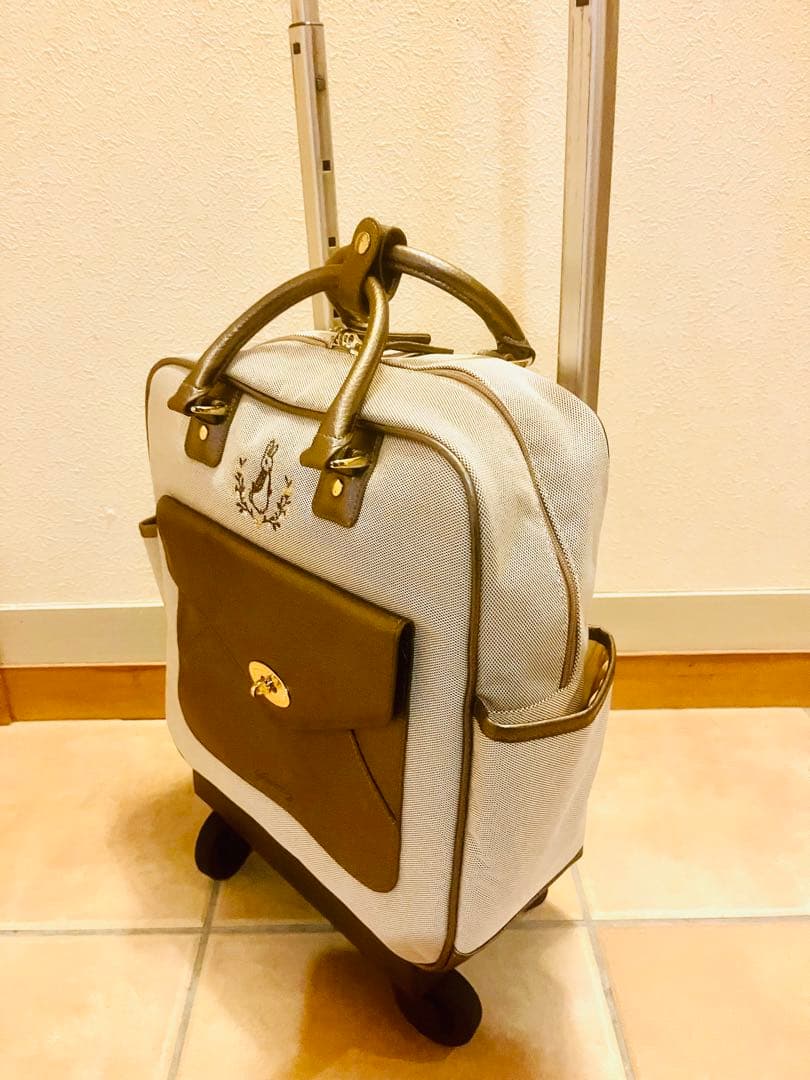 スワニーキャリーバッグ　ピーターラビット