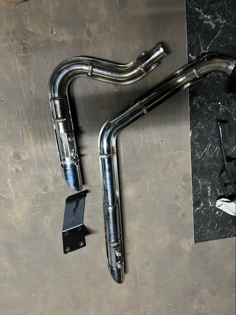 Vance&Hines バンスアンドハインズ　マフラー　〜03