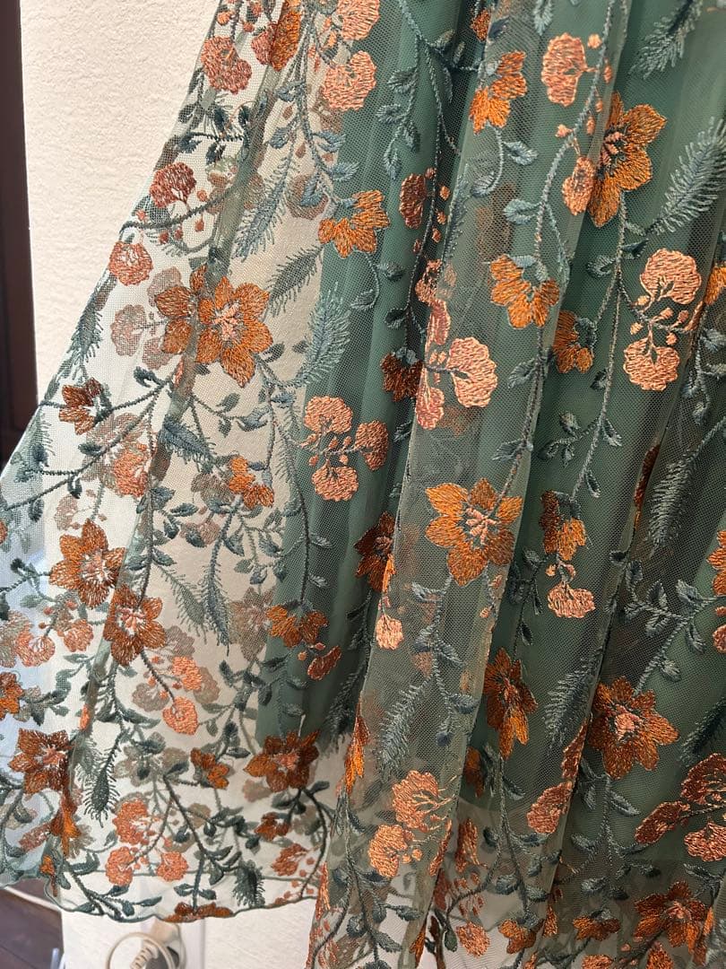 Kastaneオケージョンワンピース