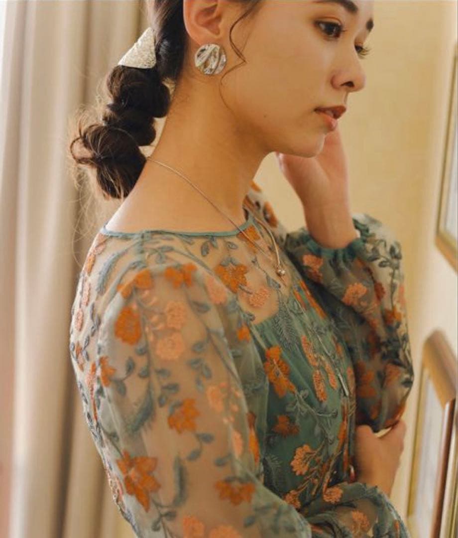 Kastaneオケージョンワンピース