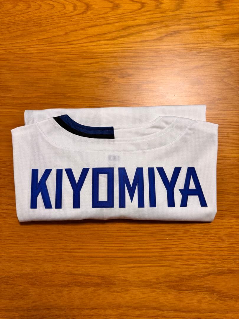 【最終値下げ】ファイターズ 清宮幸太郎ユニフォームSサイズ