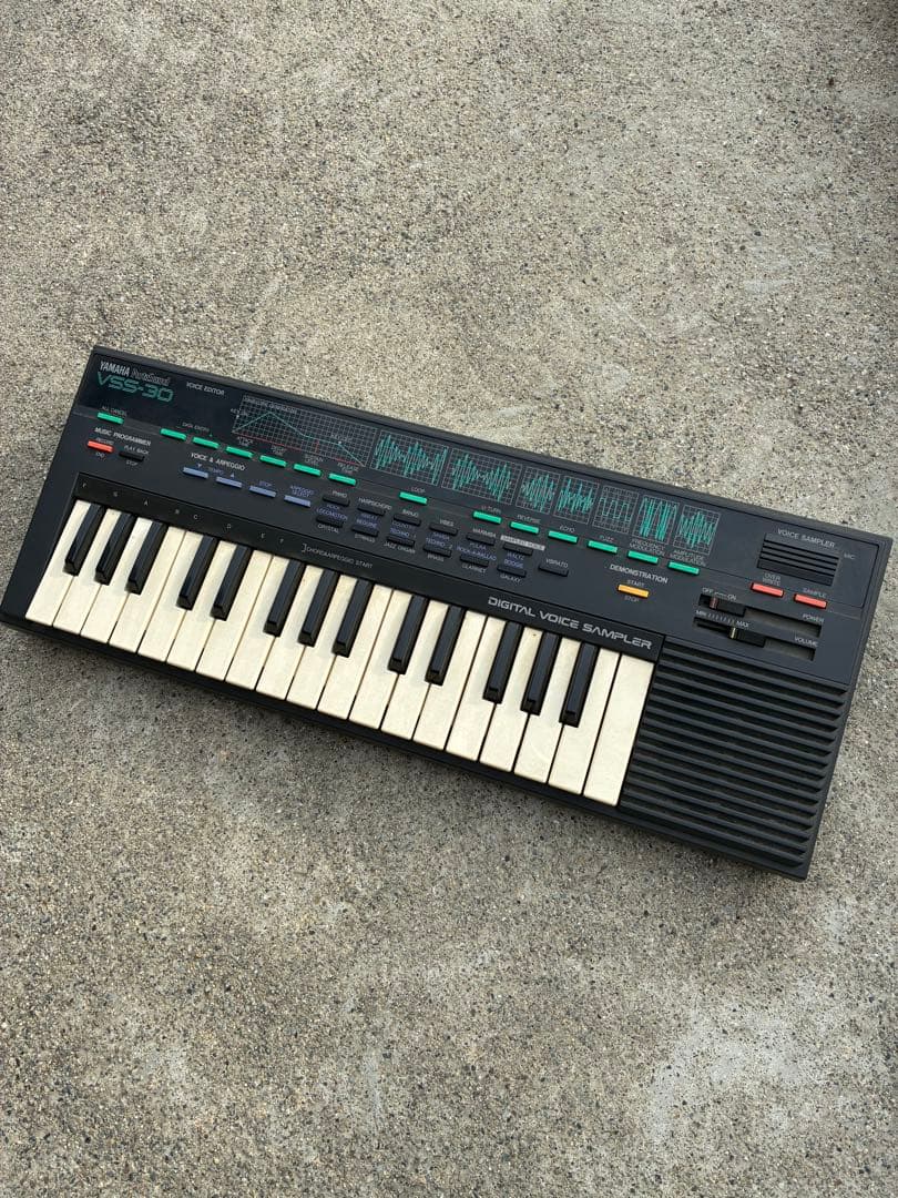 レア　美品動作確認済　ヤマハ　ボイスサンプラー　VSS-30 シンセサイザー