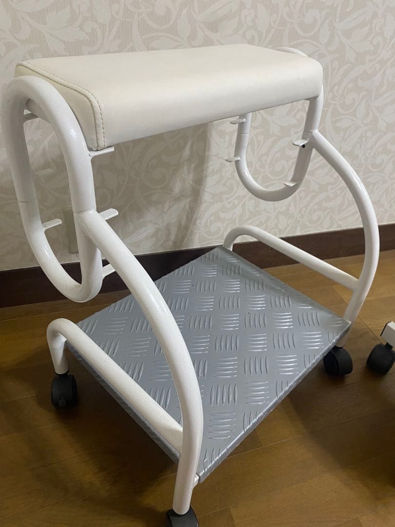 キャスター付き　フットネイル用　フット台+チェア