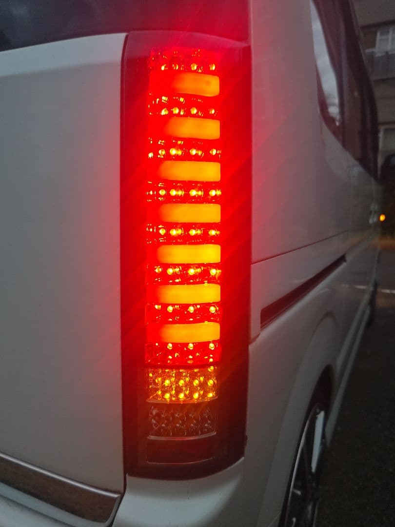 DA64W エブリイ 点灯LEDテールランプ