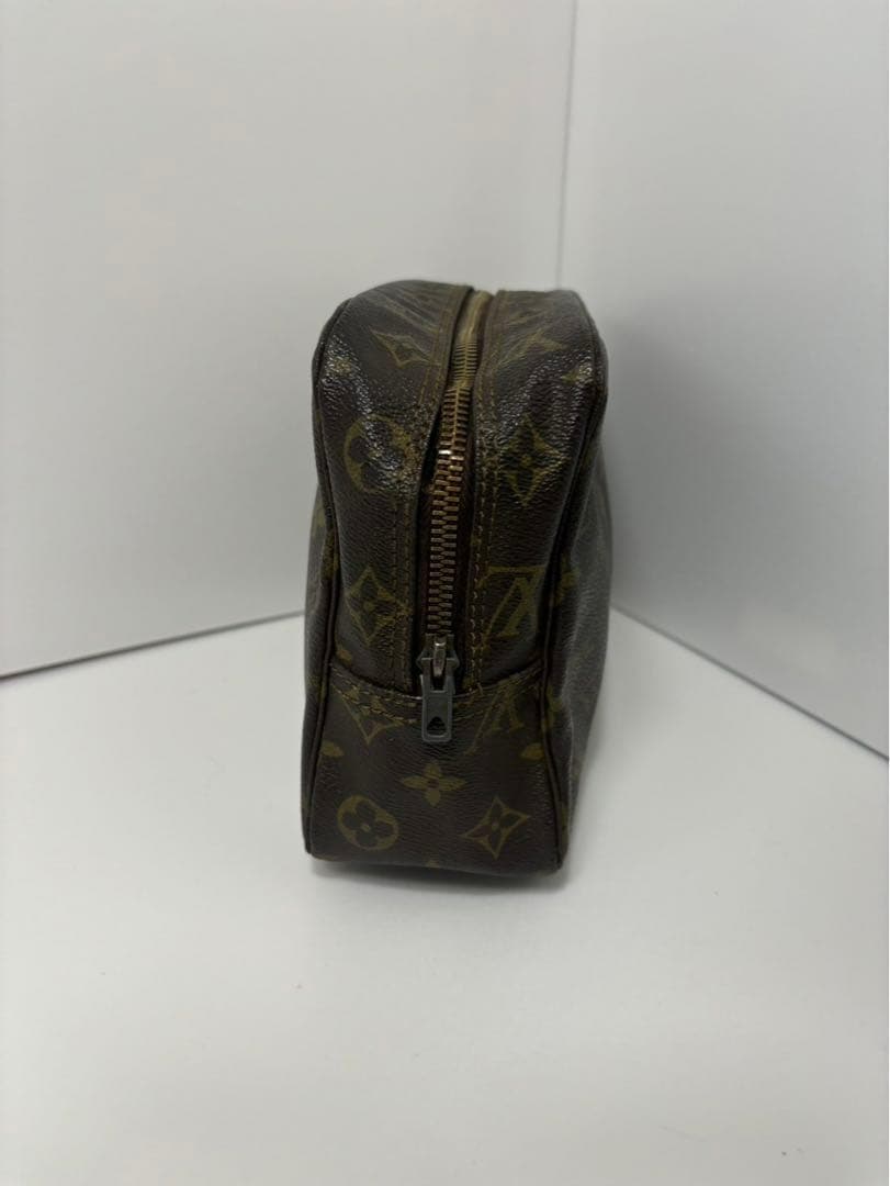 ルイヴィトン　ポーチ モノグラム トゥルーストワレット28