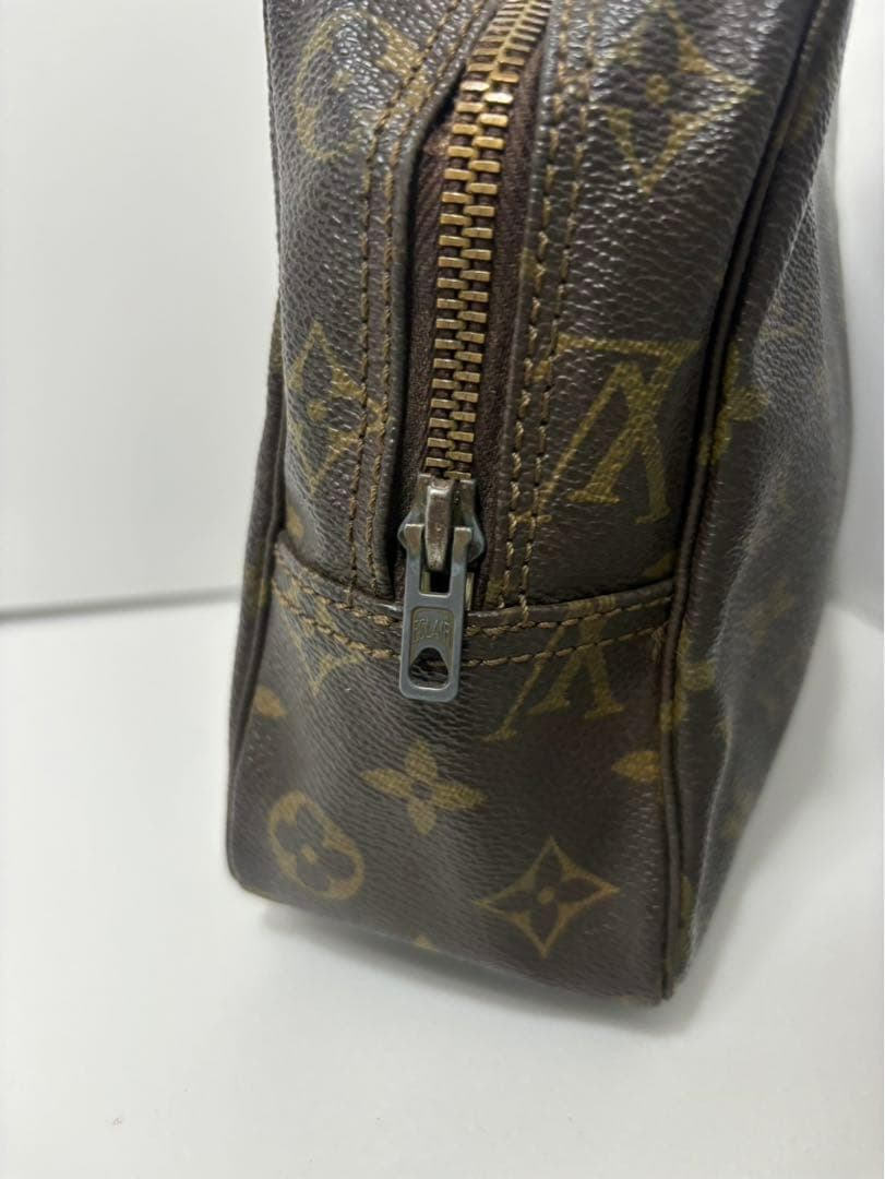 ルイヴィトン　ポーチ モノグラム トゥルーストワレット28