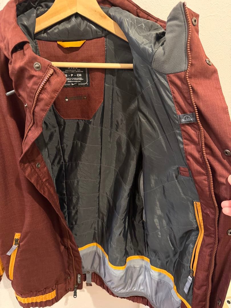 NIKE スノーボード　ウェア