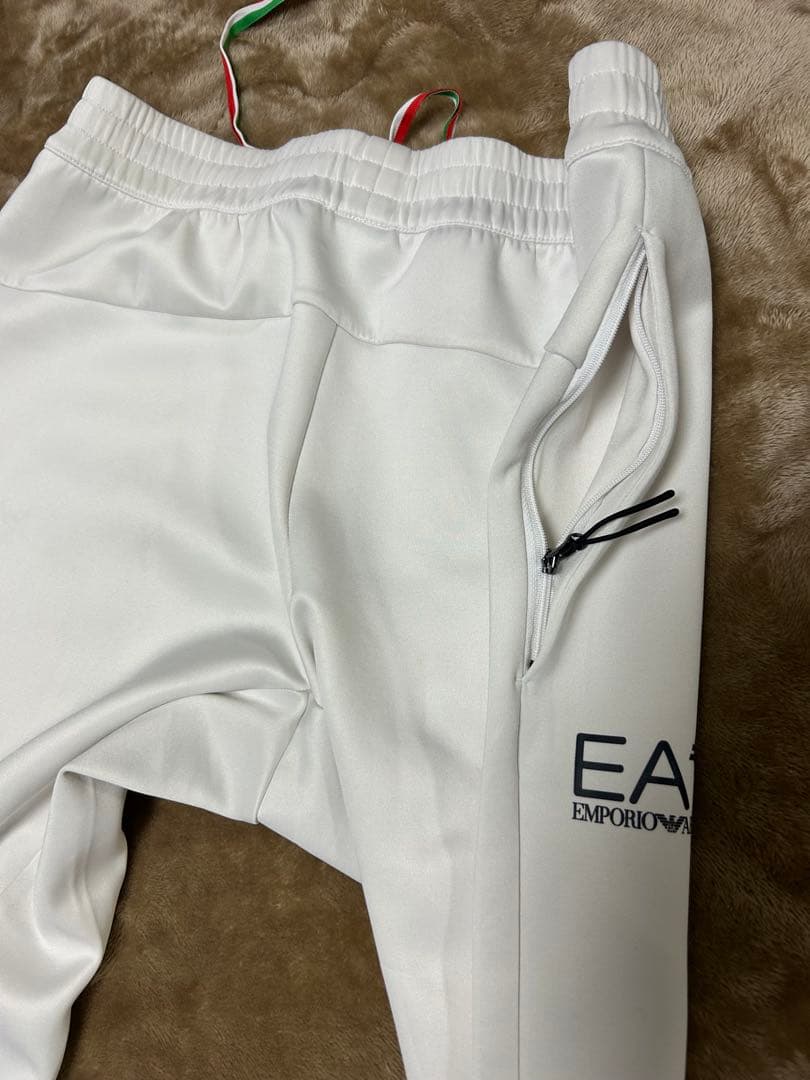 のほほんエンポリオアルマーニ EA7 激レアホワイトイタリア代表 東京