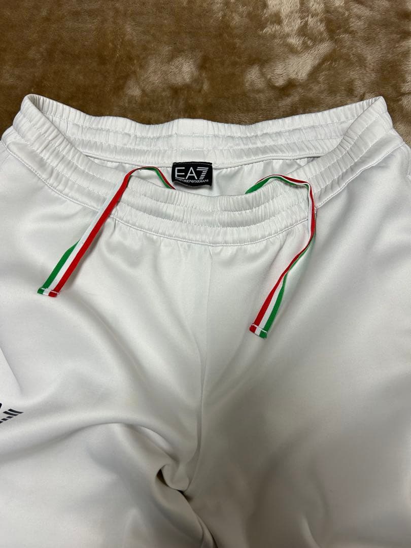 のほほんエンポリオアルマーニ EA7 激レアホワイトイタリア代表 東京