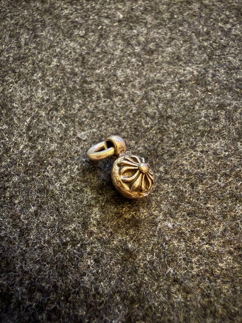 ウ*ん様 クロムハーツクロスボールチャーム　シルバー925