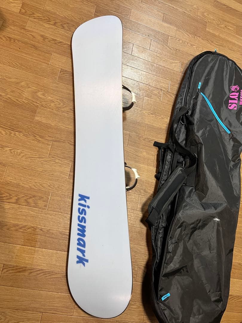 スノーボード ホワイトベース 青グラフィック セットキスマーク板142㎝