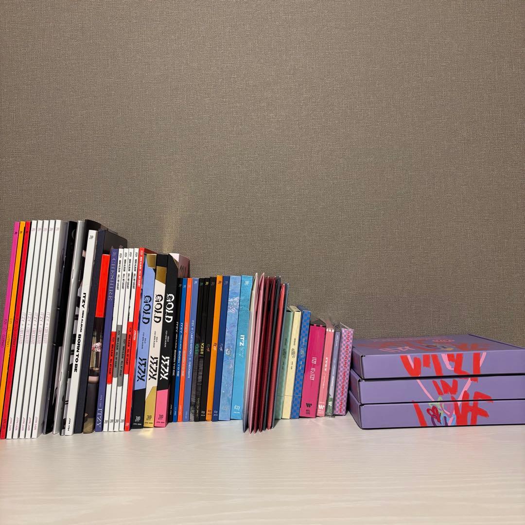 ITZY アルバム CD 付属品あり まとめ売り 開封済み