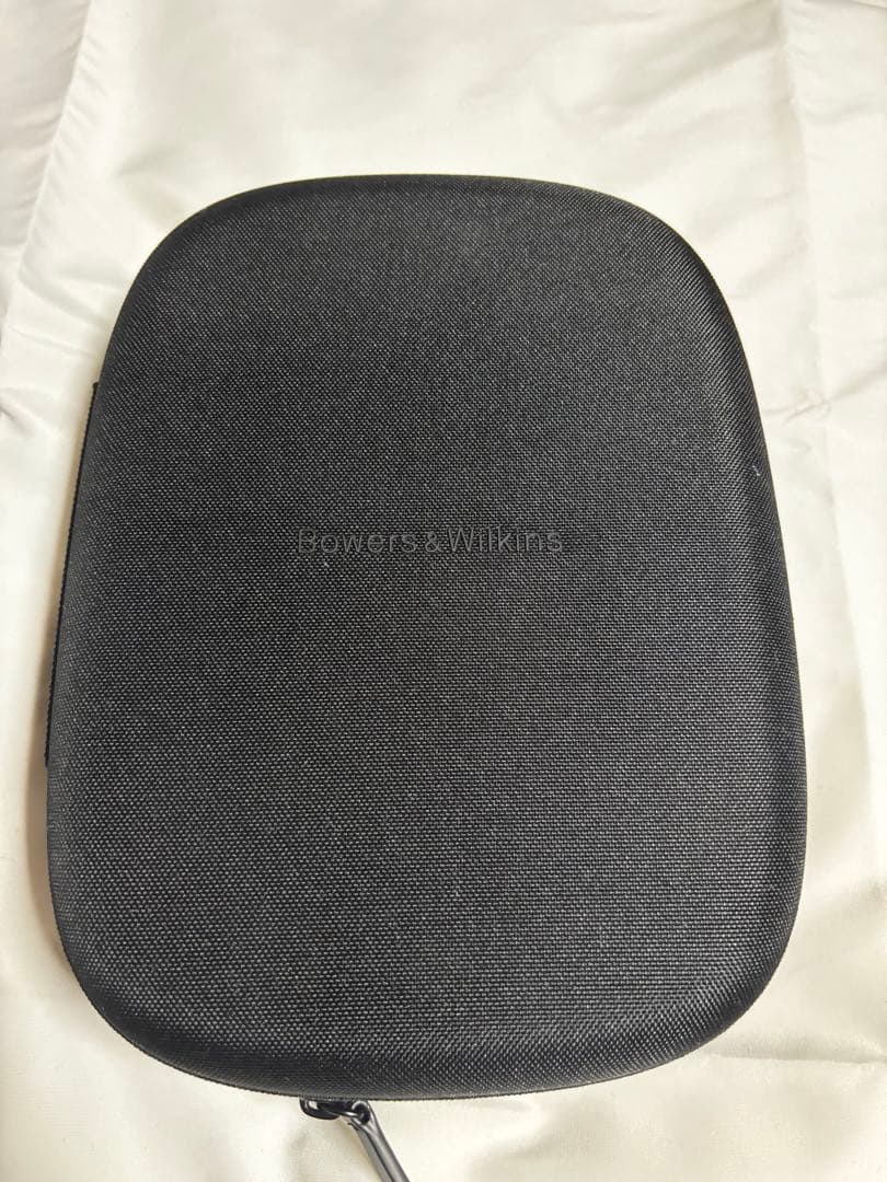 Bowers & Wilkins Px8 S2 ワイヤレスヘッドフォン