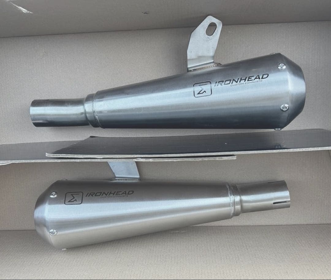 IXIL:マフラー:トライアンフ: スピードツイン1200 スリップオンマフラー