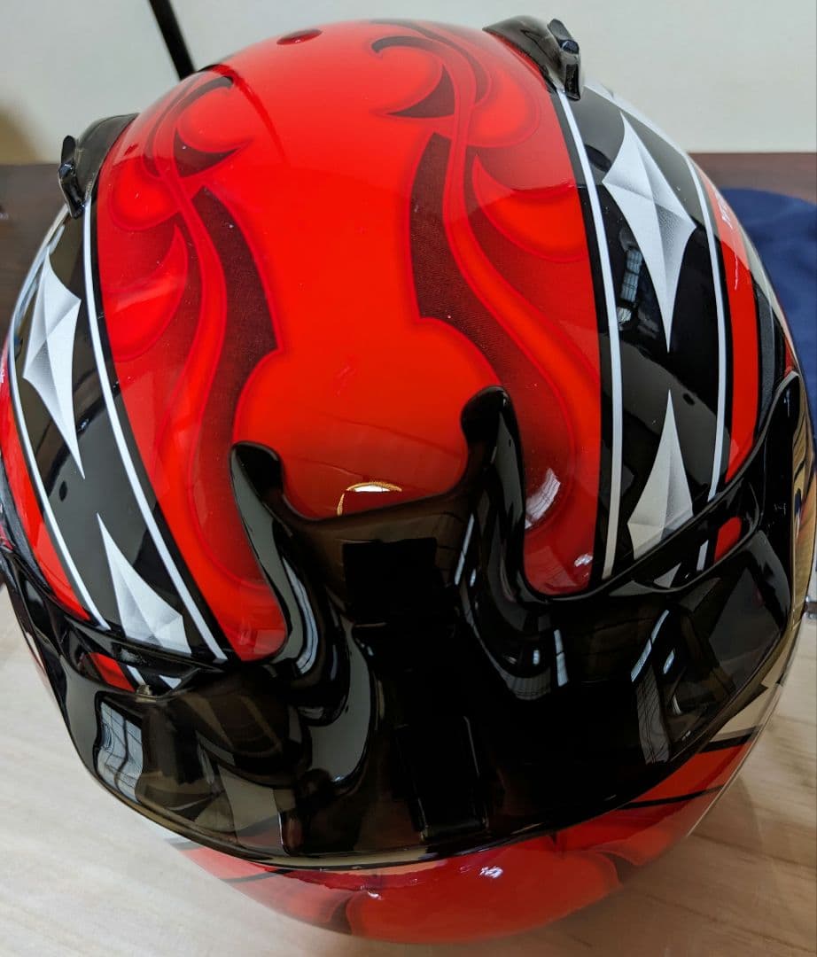 Arai フルフェイスヘルメット 赤/黒