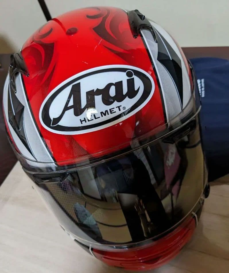 Arai フルフェイスヘルメット 赤/黒