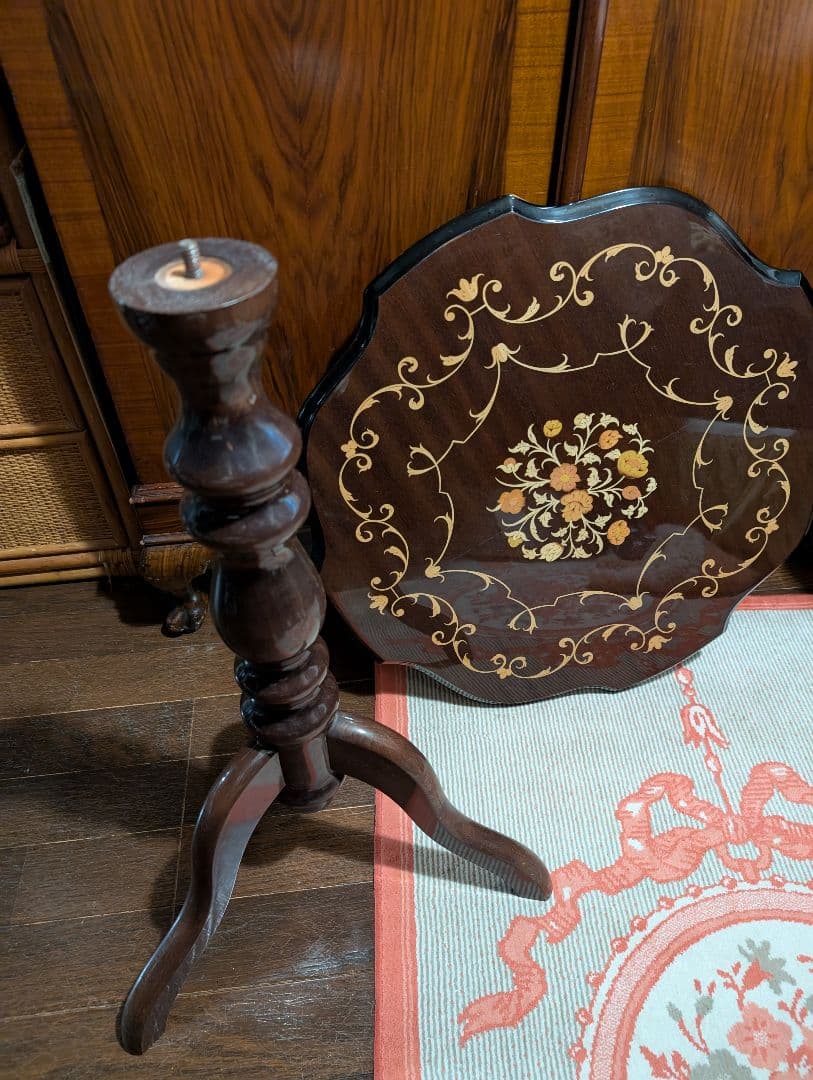 花模様八角形木製テーブル✶ITALY✶