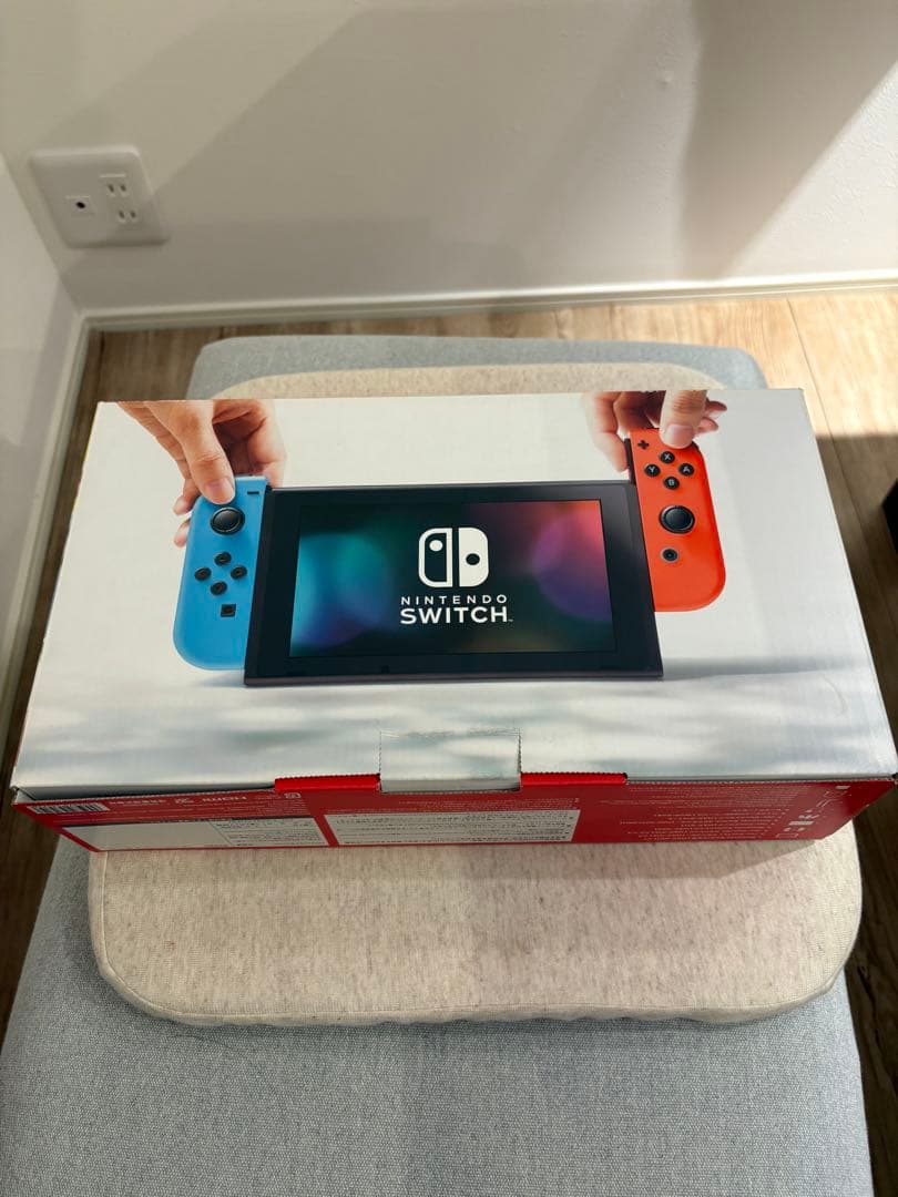 美品Nintendo Switch 本体 青/赤 Joy-Con付き