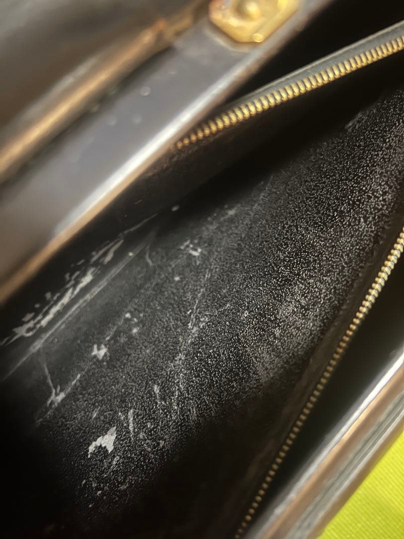 Louis Vuitton ブラック レザー ブリーフケース