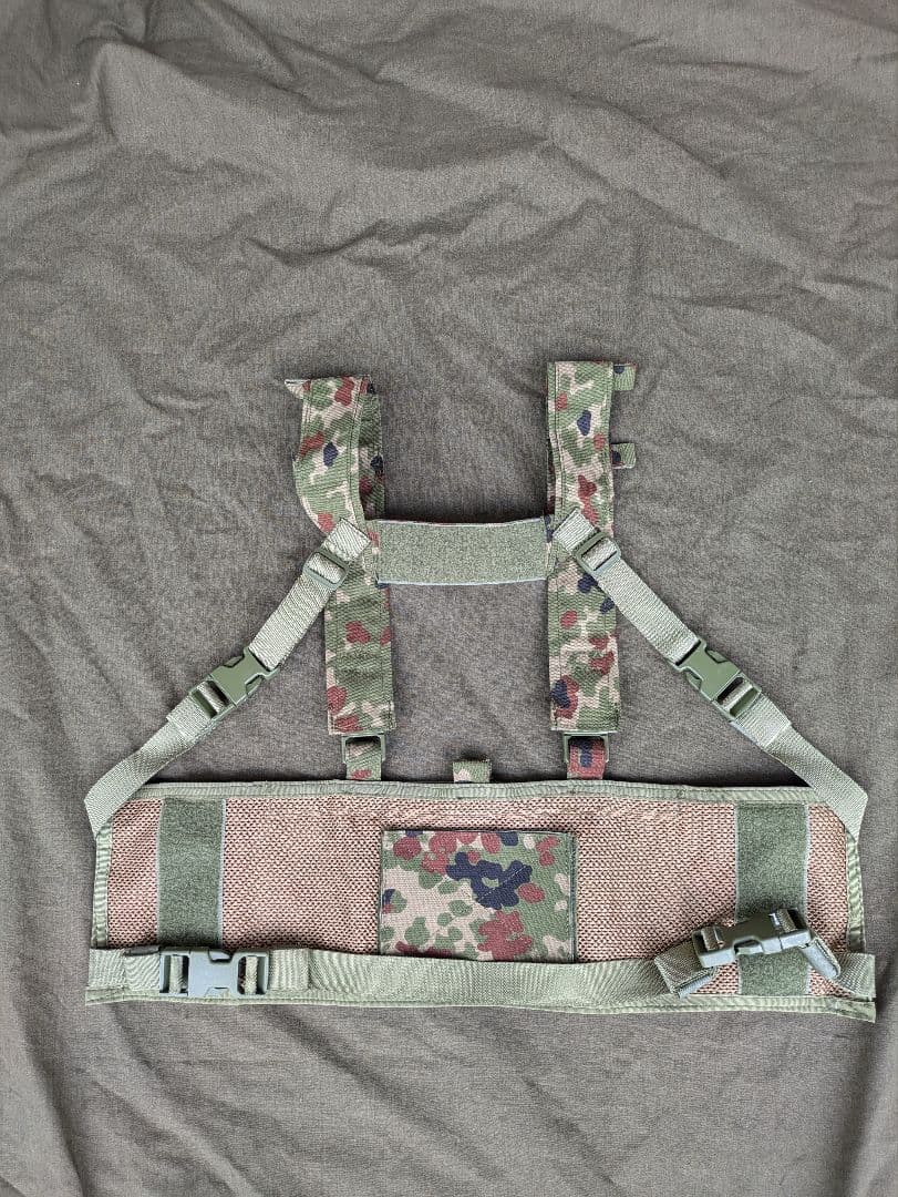 スタンダートタイプモール　チェストリグ　陸自迷彩