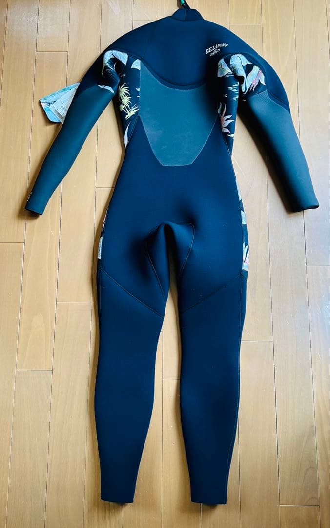 BILLABONG BB018-613 セミドライ　MLサイズ
