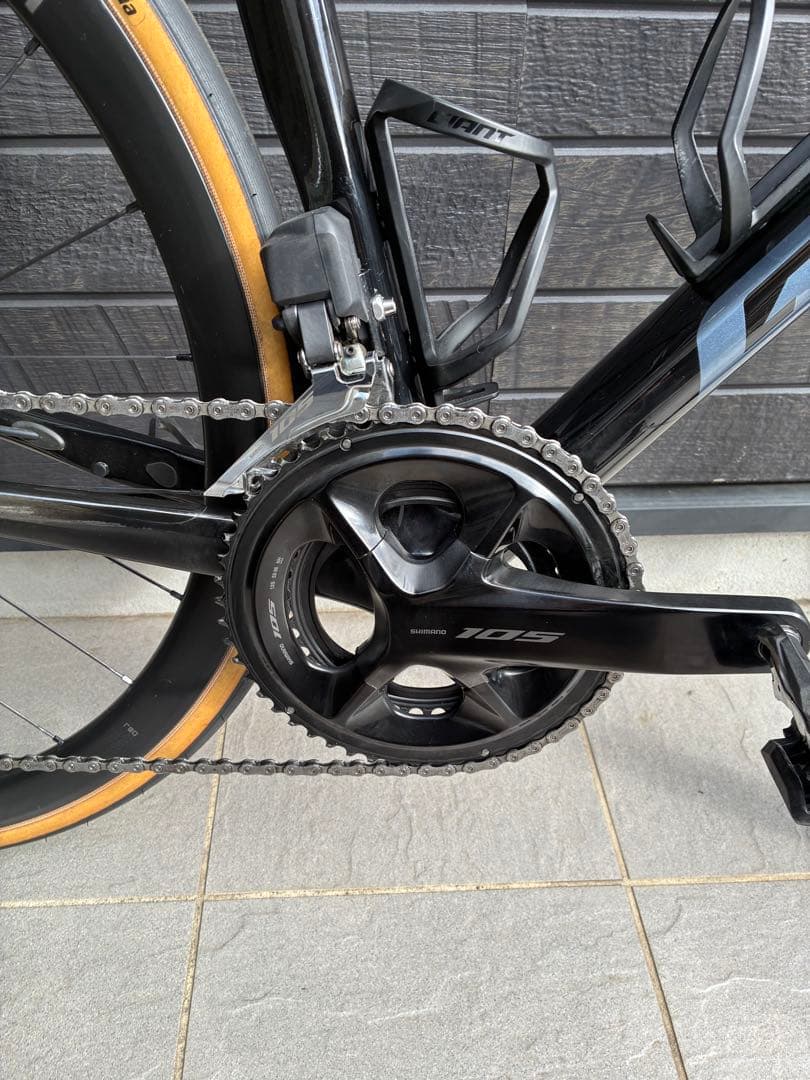 GIANT TCR ADVANCED 105Di2 SLR1カーボン　ペダル無し